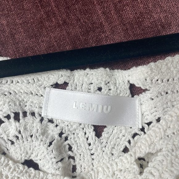 Pixie Market White Scalloped Crochet Top - Picture 5 of 6